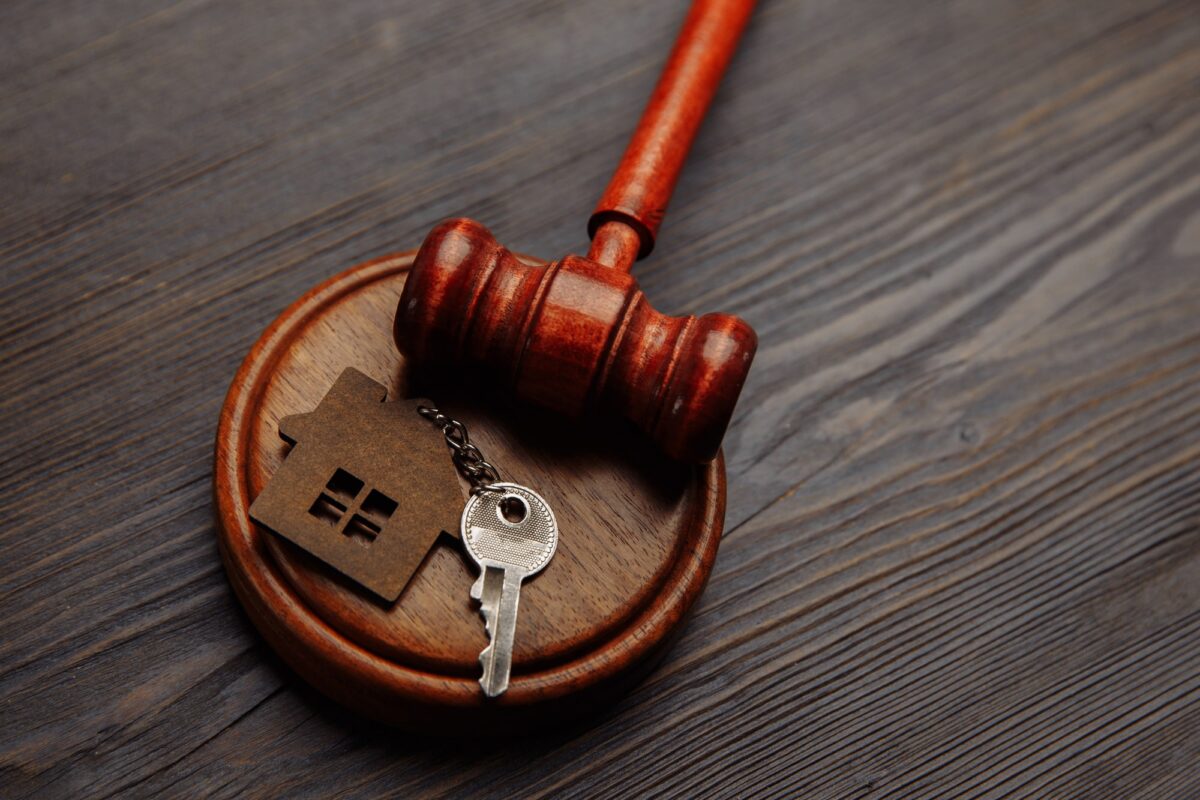 Real Estate Lawyer